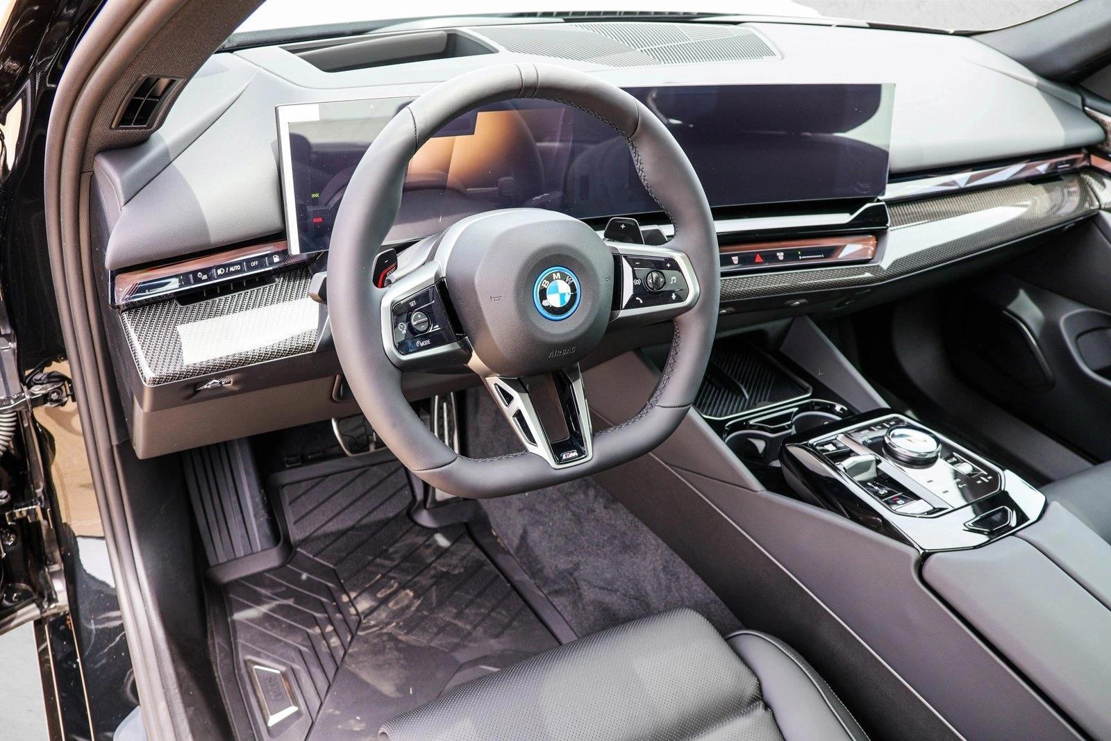 Thumbnail: 2027 BMW 5 Series - 3