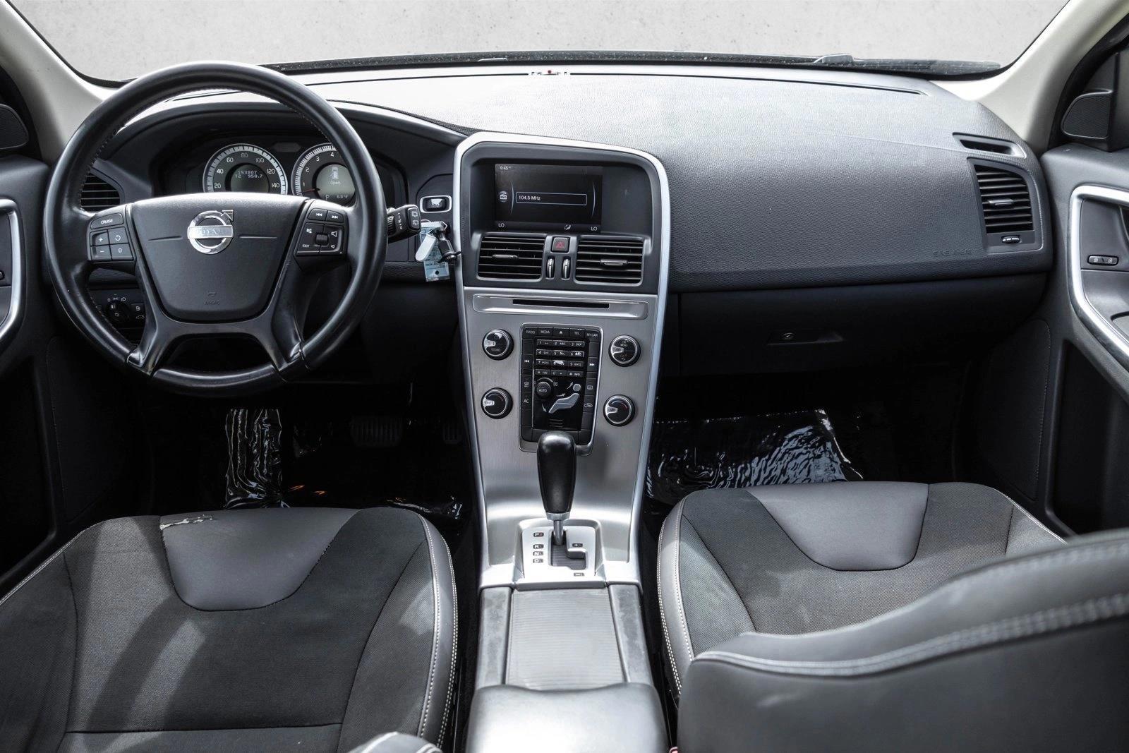 Thumbnail: 2011 Volvo XC60 - 4