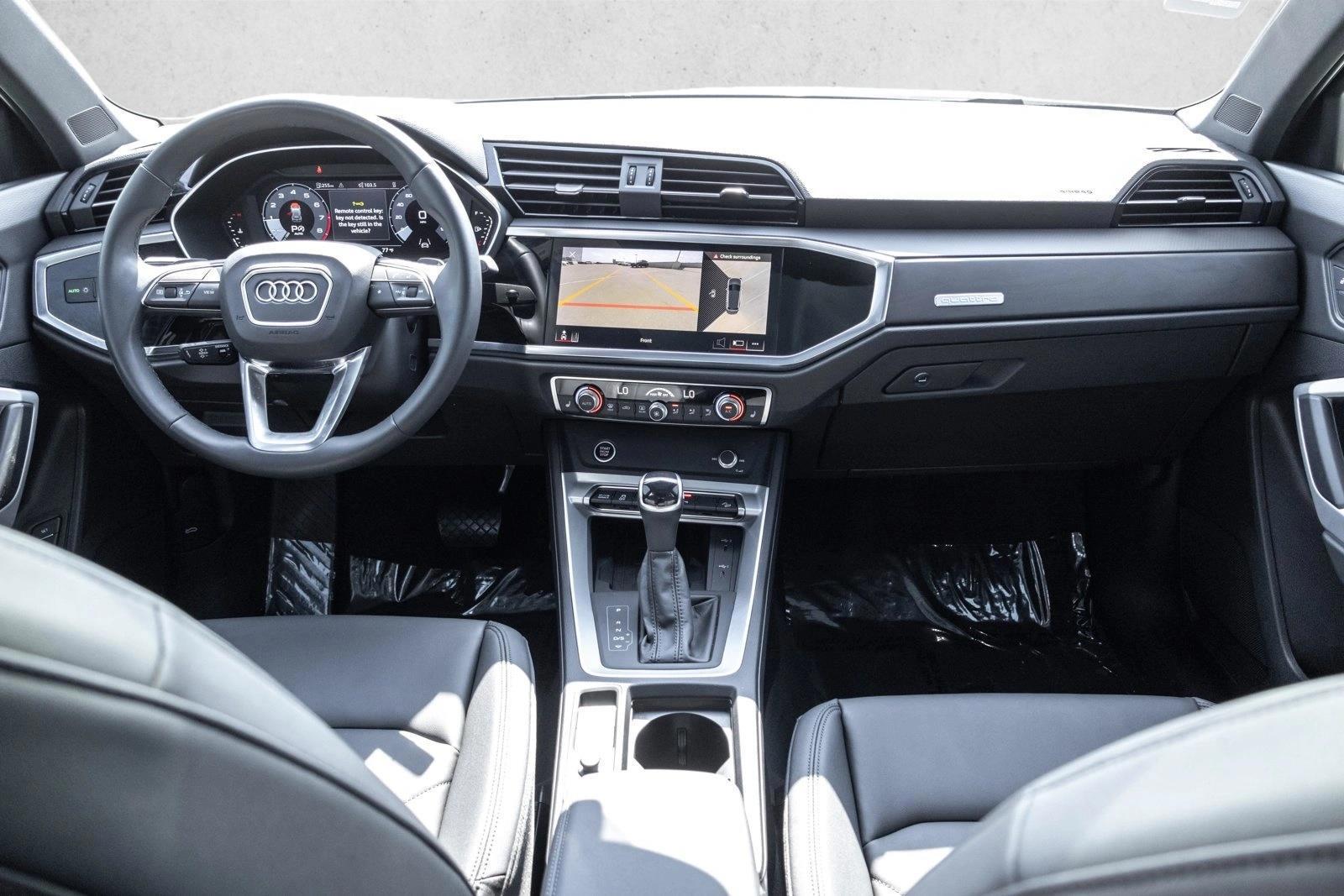 Thumbnail: 2024 Audi Q3 - 4