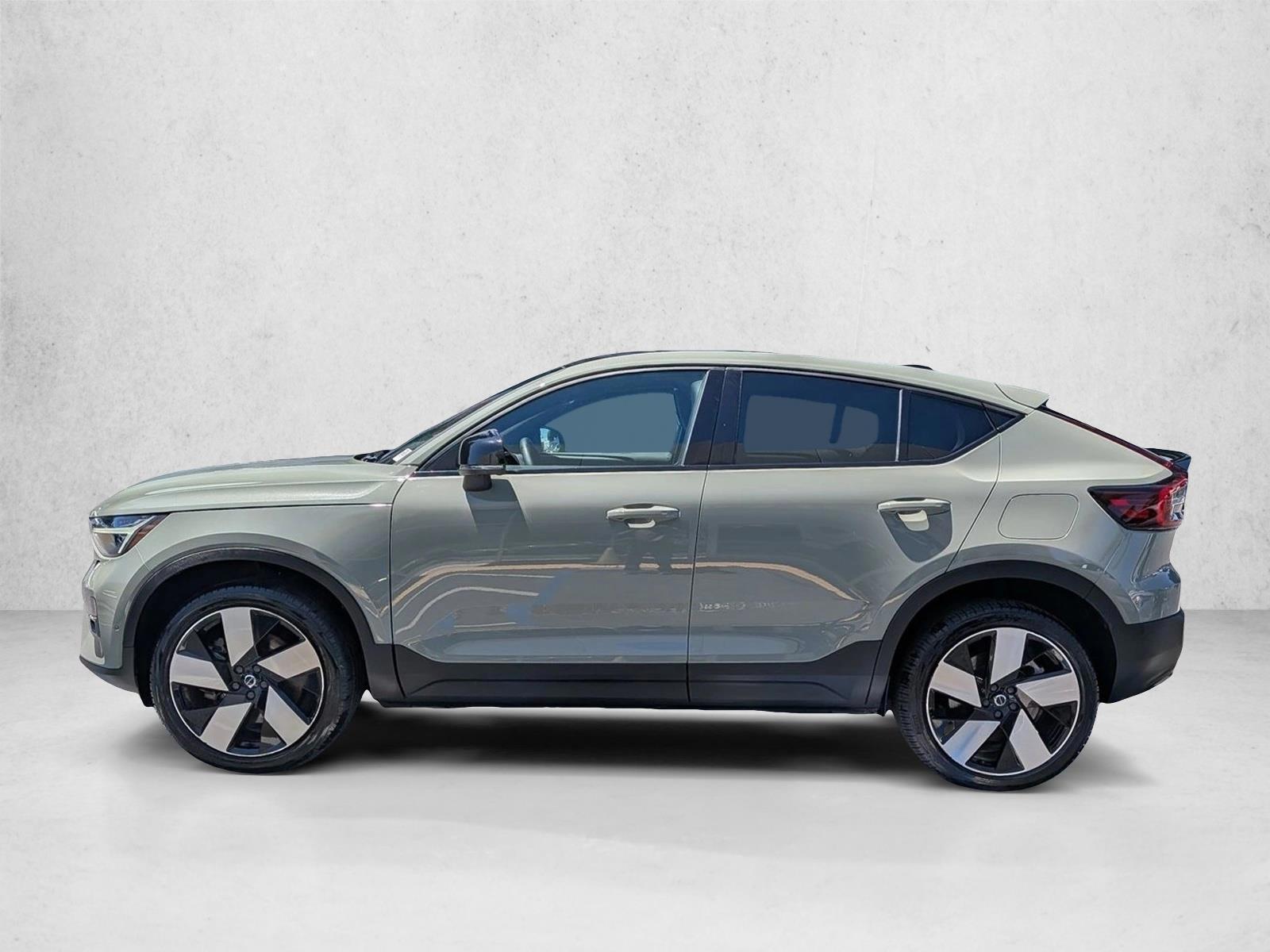 Thumbnail: 2023 Volvo C40 - 2
