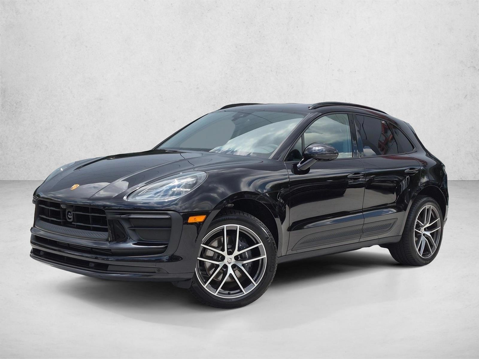 Thumbnail: 2026 Porsche Macan - 1
