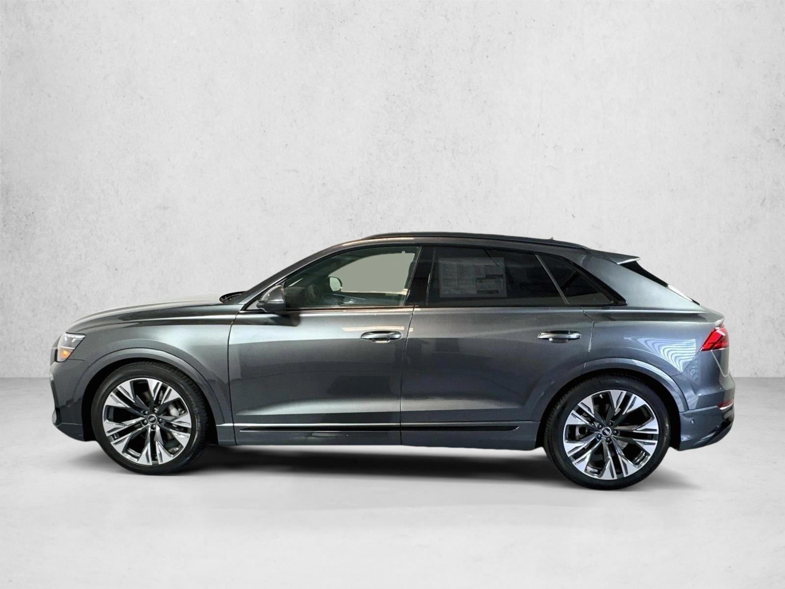 Thumbnail: 2026 Audi Q8 - 2