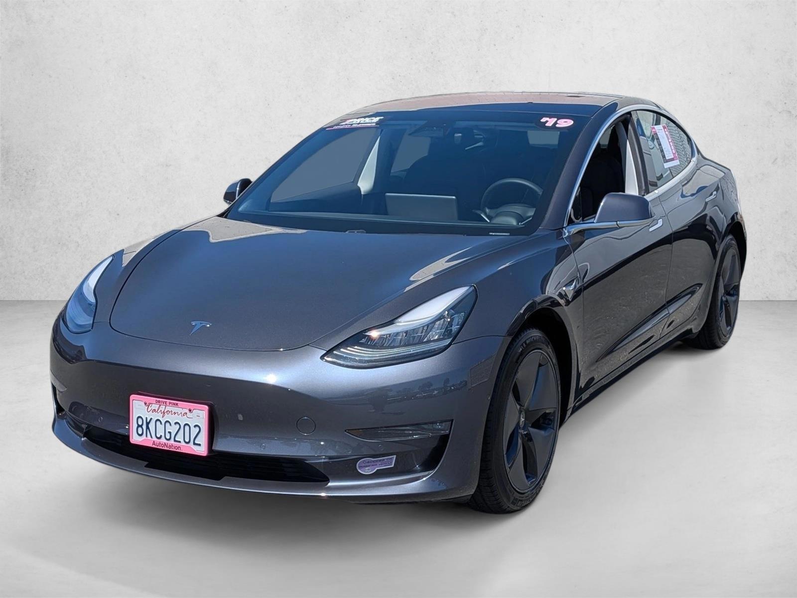 Thumbnail: 2019 Tesla Model 3 - 1