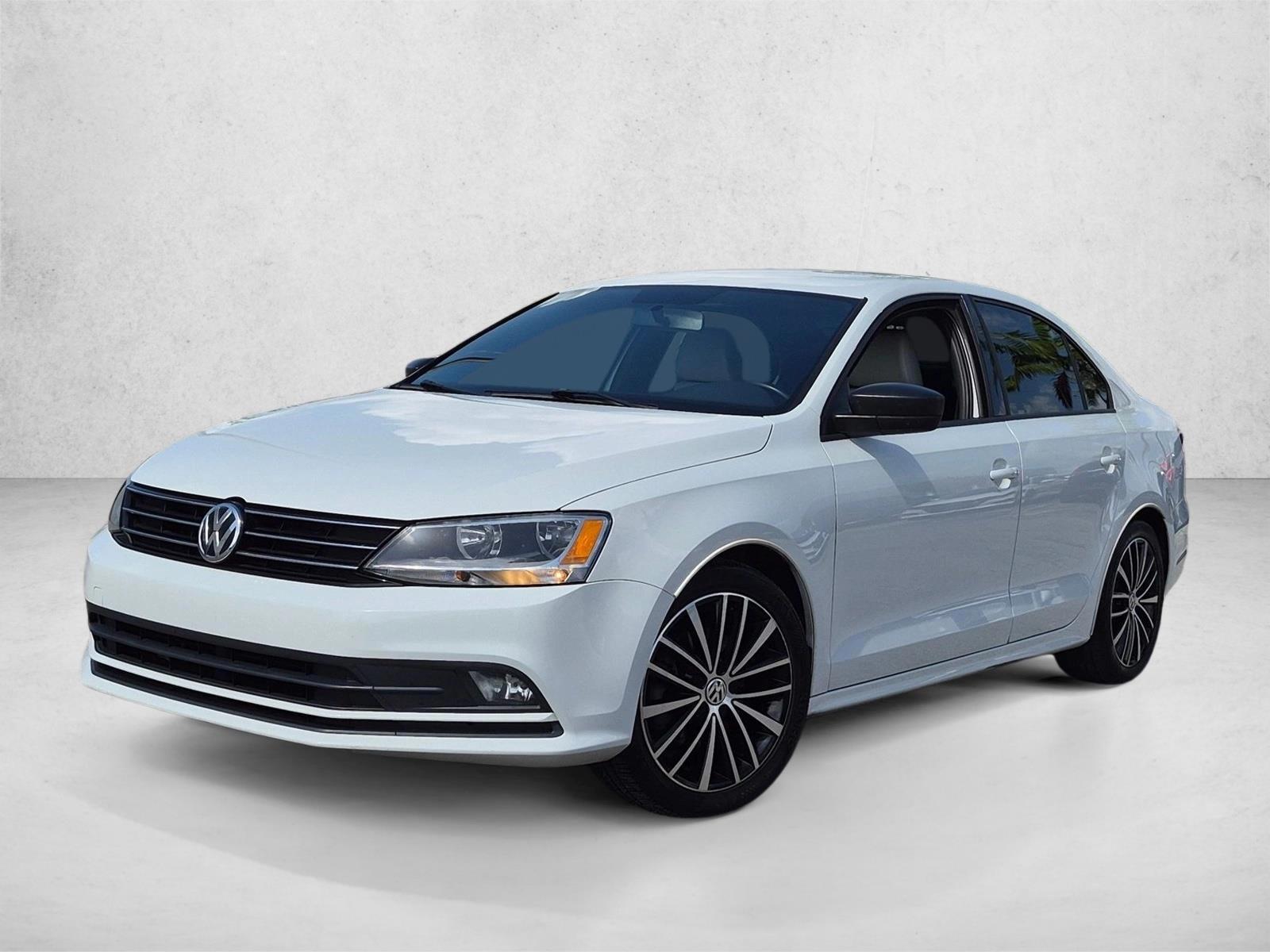 Thumbnail: 2015 Volkswagen Jetta - 1