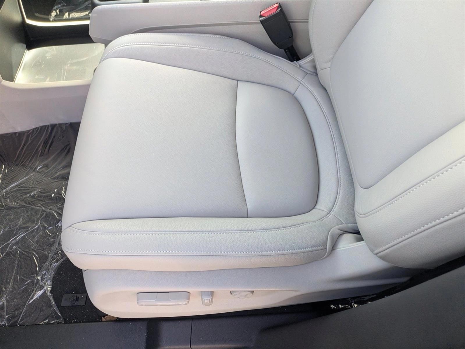 Thumbnail: 2026 Honda Odyssey - 4