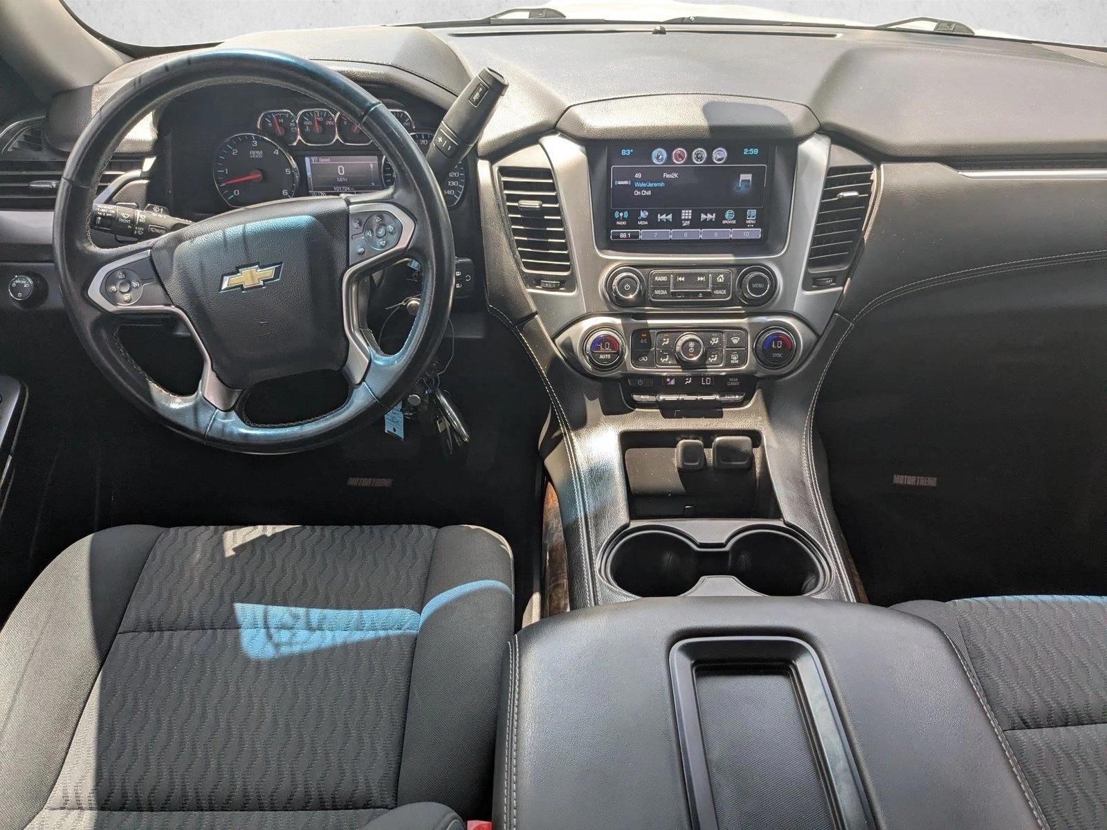 Thumbnail: 2019 Chevrolet Tahoe - 3