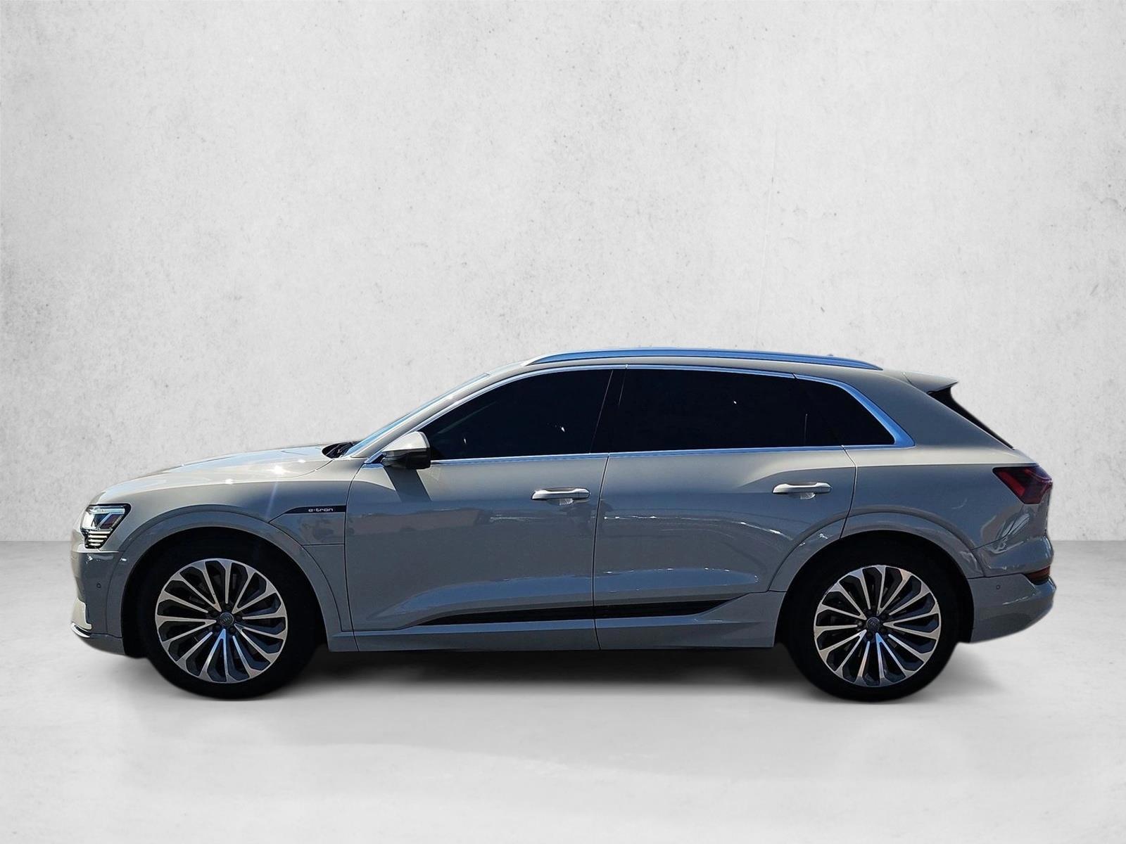 Thumbnail: 2019 Audi e-tron - 2