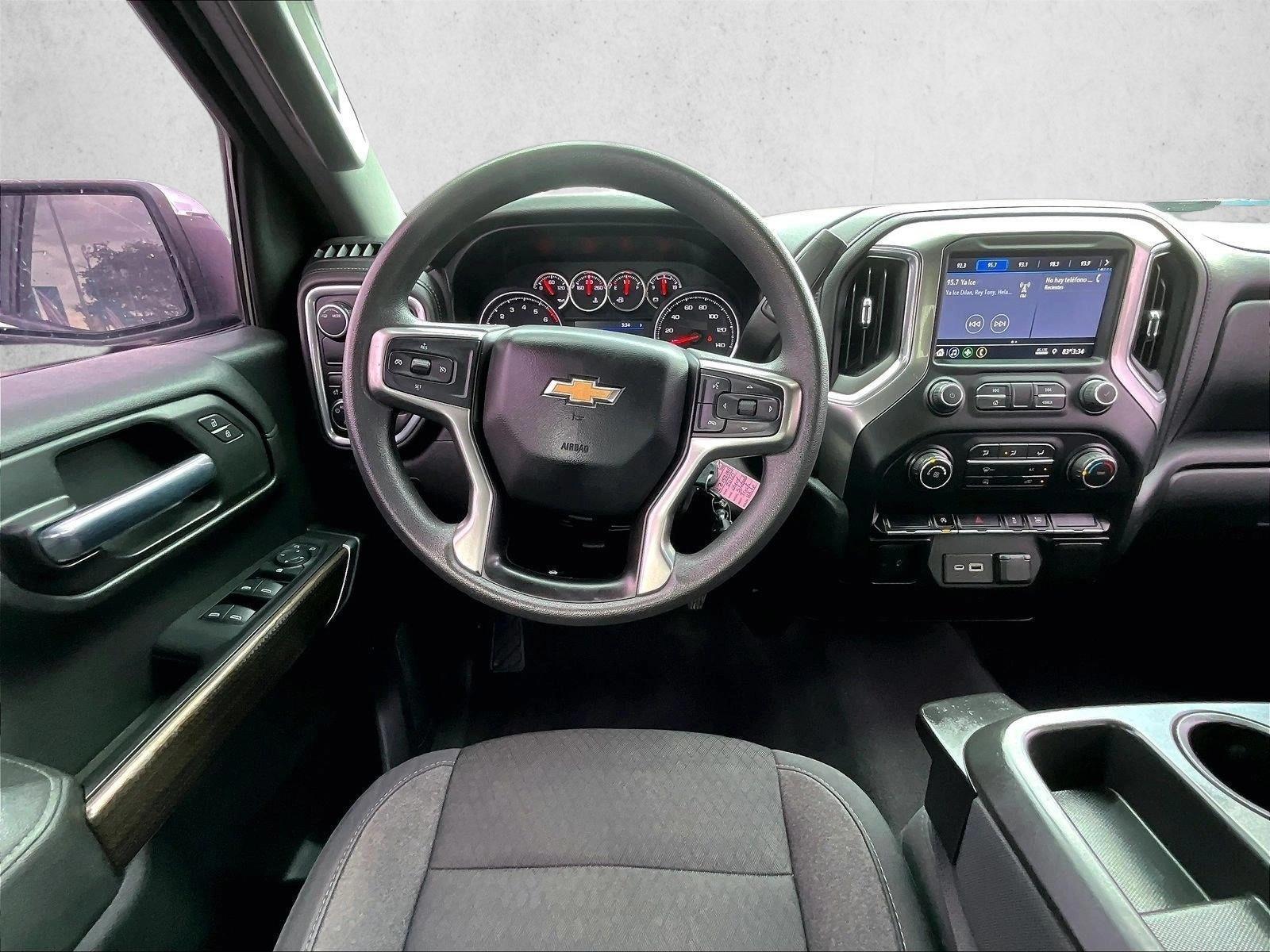 Thumbnail: 2020 Chevrolet Silverado 1500 - 3