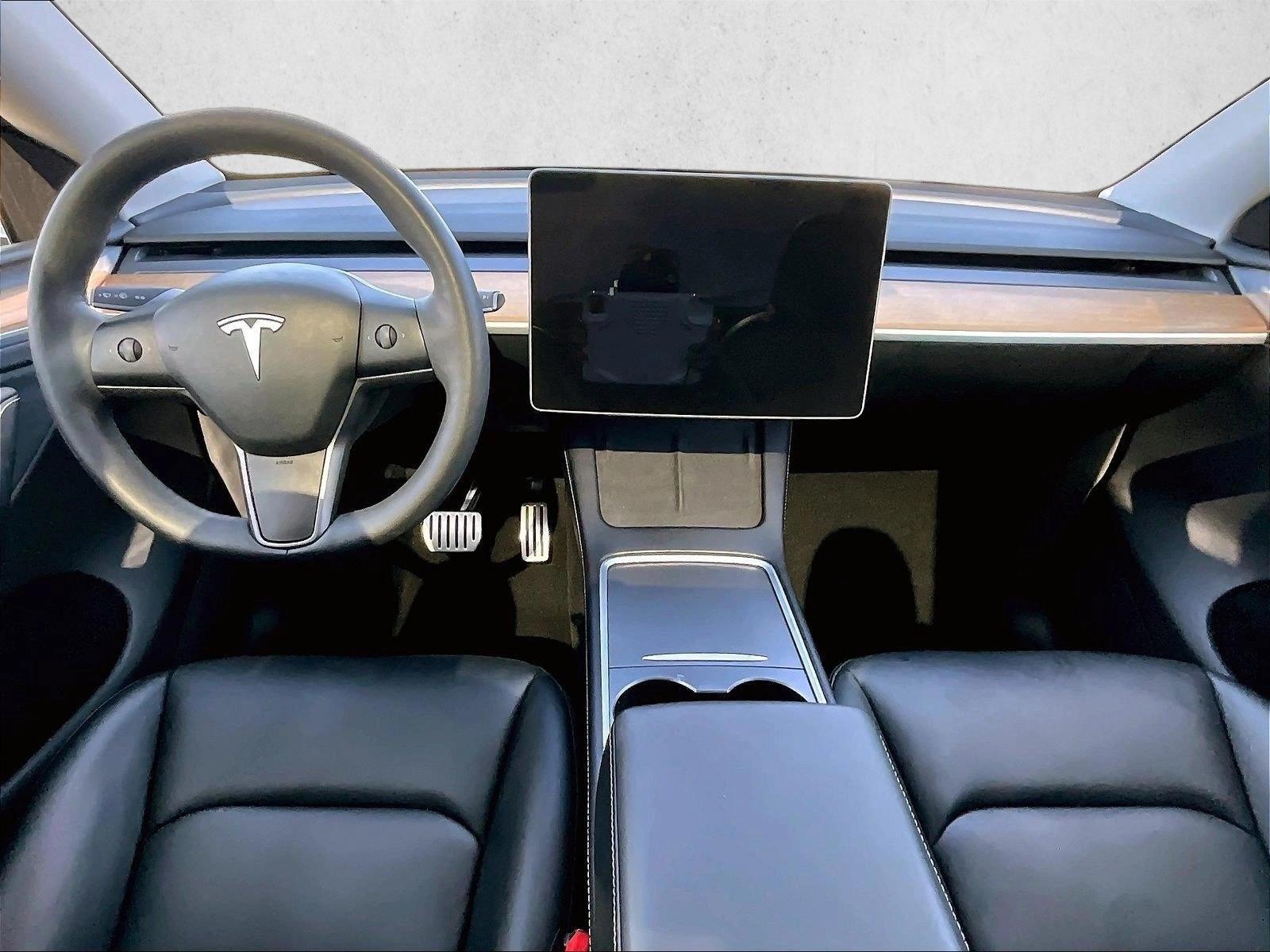 Thumbnail: 2025 Tesla Model Y - 4