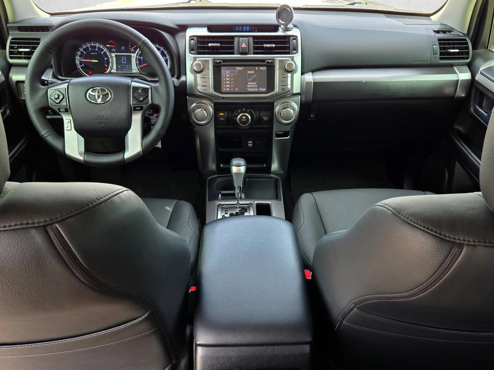 Thumbnail: 2016 Toyota 4Runner - 3