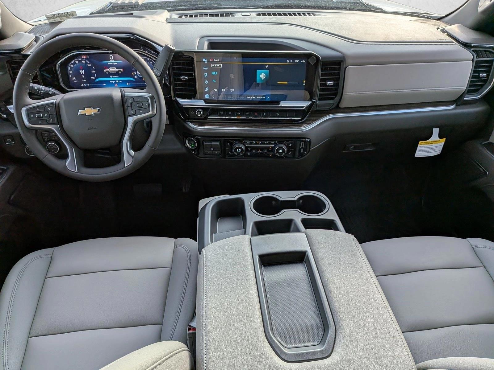 Thumbnail: 2026 Chevrolet Silverado 3500 - 3