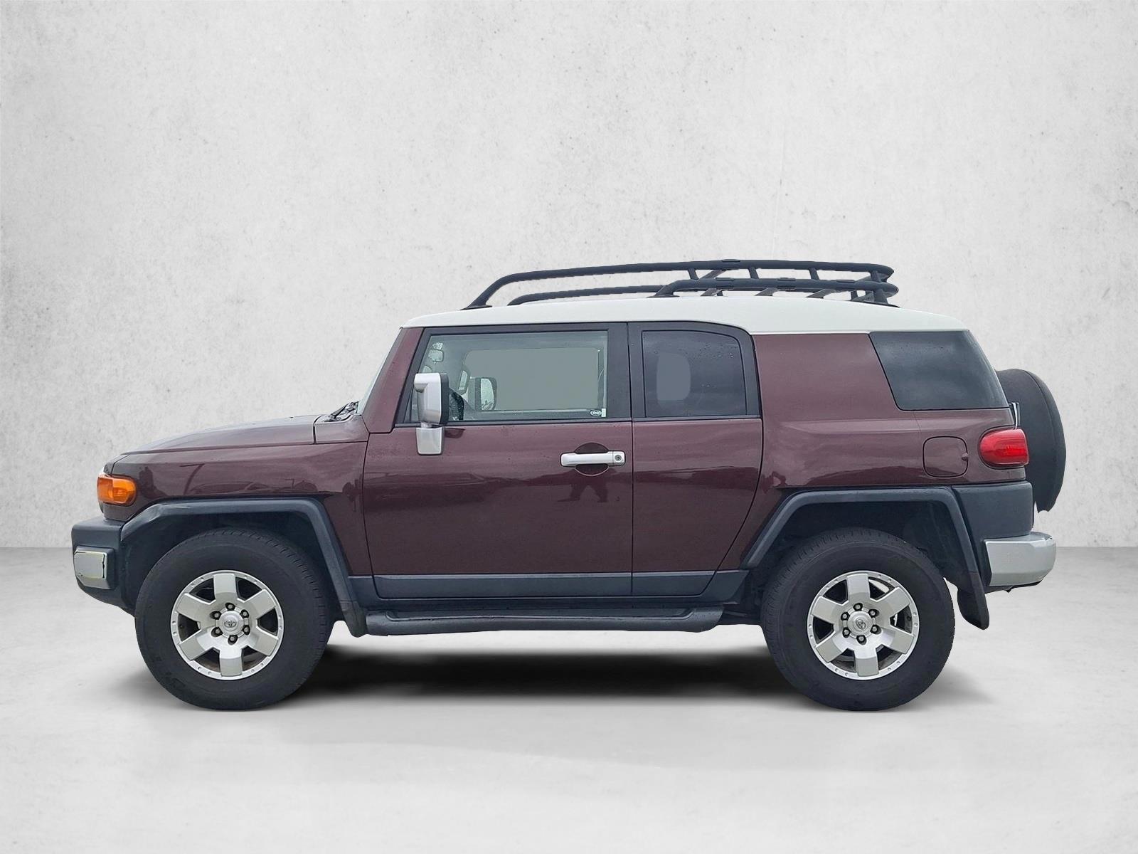 Thumbnail: 2007 Toyota FJ Cruiser - 2
