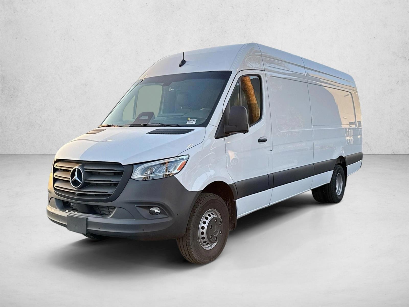 Thumbnail: 2026 Mercedes-Benz Sprinter - 1