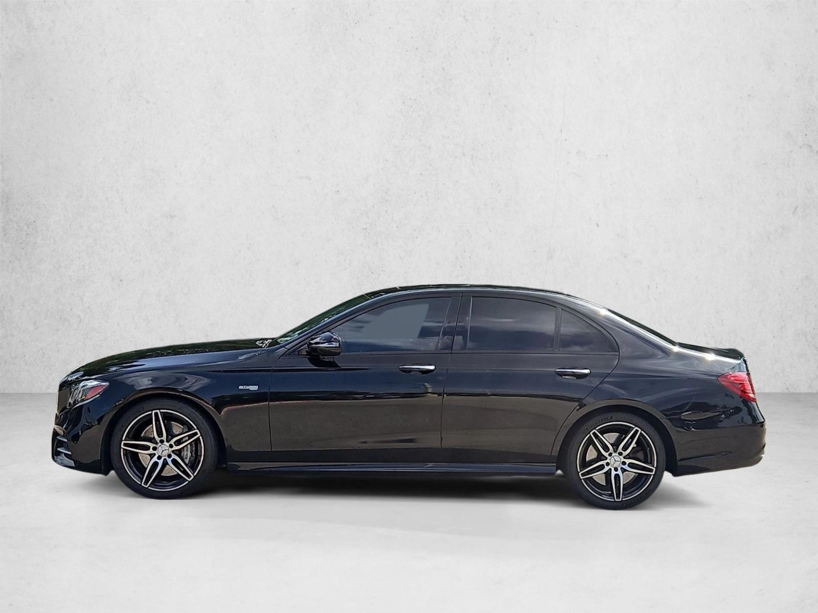 Thumbnail: 2018 Mercedes-Benz E-Class - 2