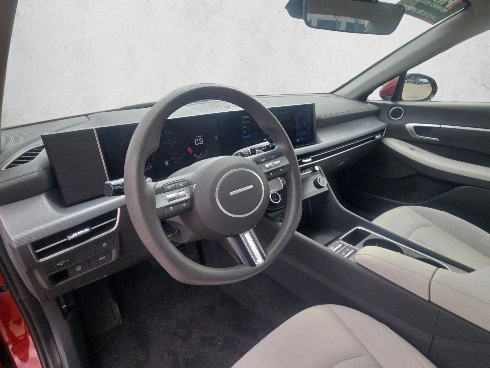 Thumbnail: 2025 Hyundai Sonata - 3