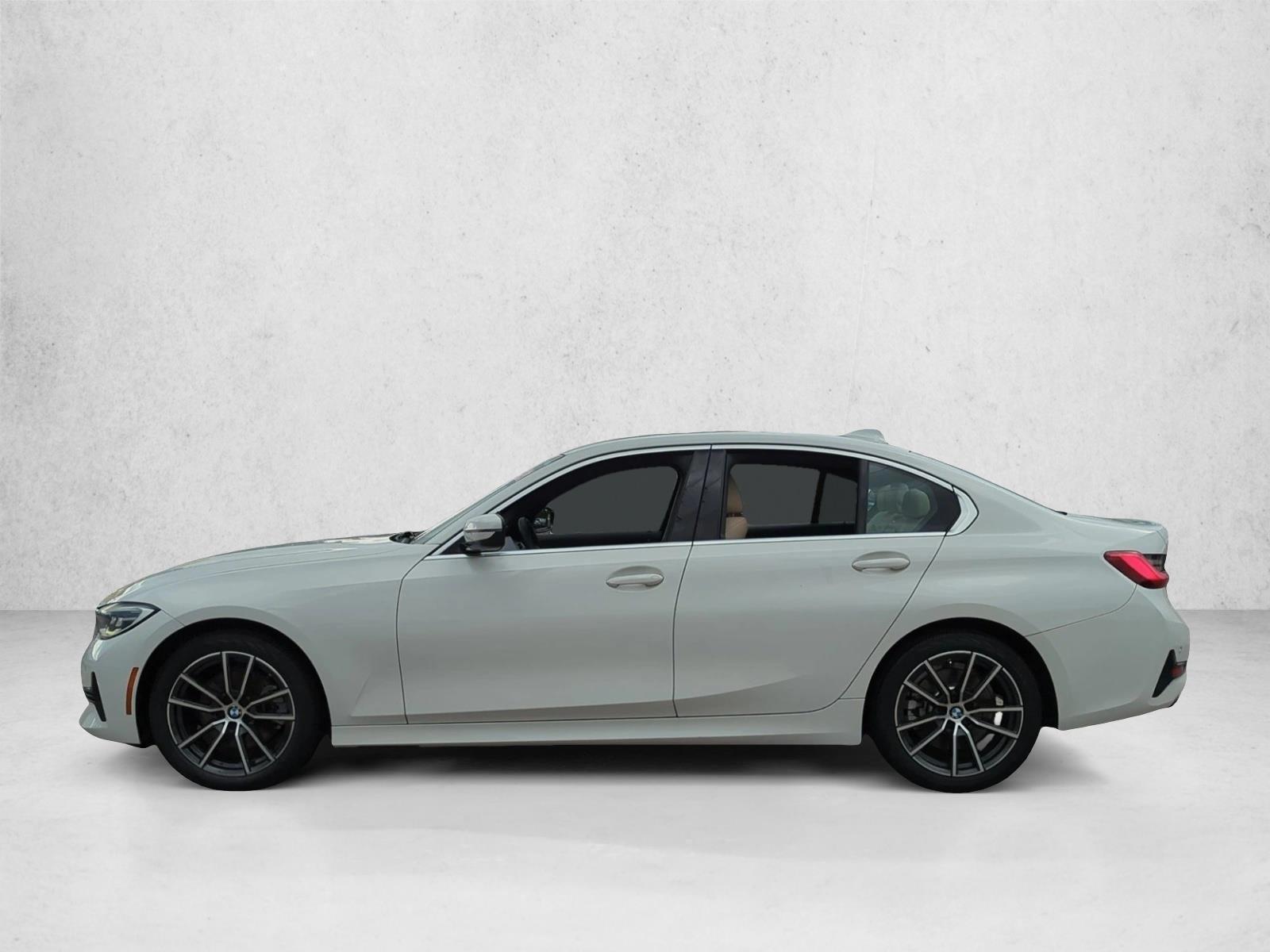 Thumbnail: 2020 BMW 3 Series - 3