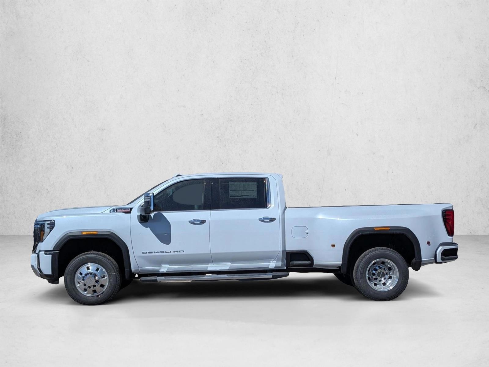 Thumbnail: 2026 GMC Sierra 3500 - 2