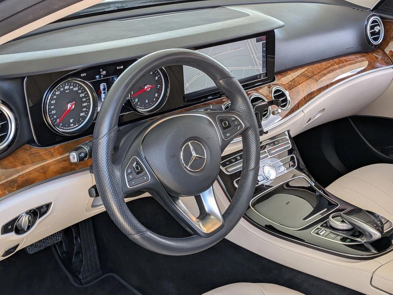 Thumbnail: 2018 Mercedes-Benz E-Class - 3
