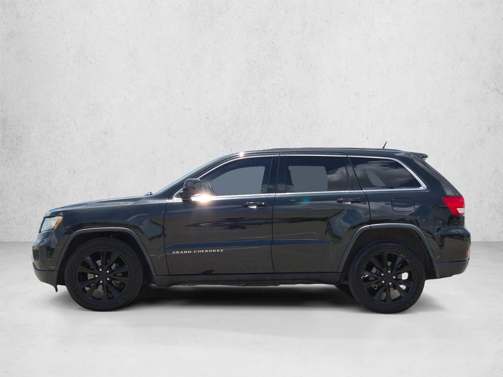 Thumbnail: 2012 Jeep Grand Cherokee - 2