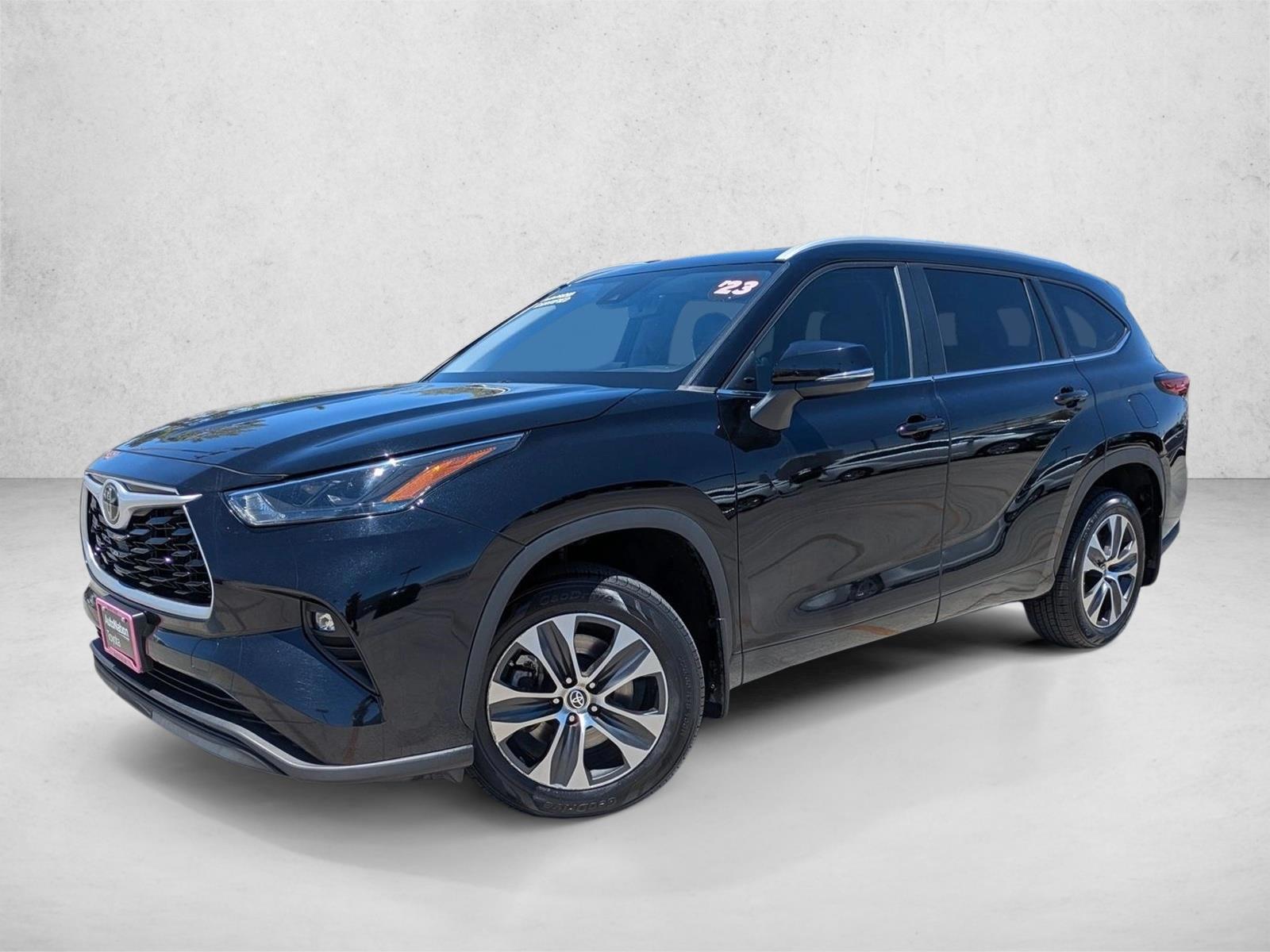 Thumbnail: 2023 Toyota Highlander - 1