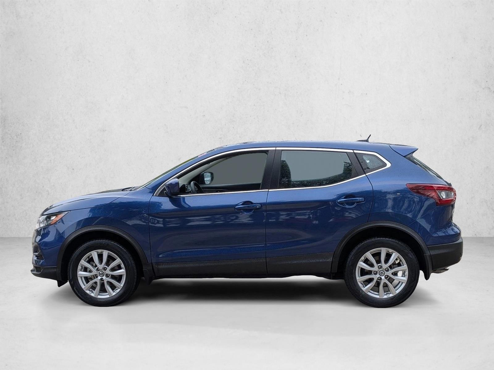 Thumbnail: 2022 Nissan Rogue Sport - 2