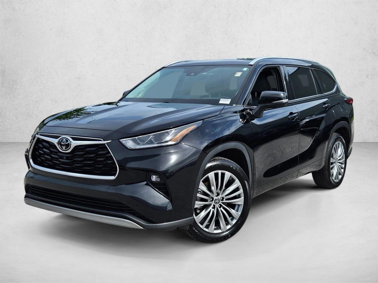 Thumbnail: 2023 Toyota Highlander - 1