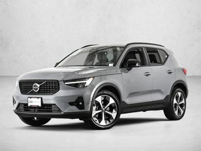 2023 Volvo XC40  -
                  Chicago, IL