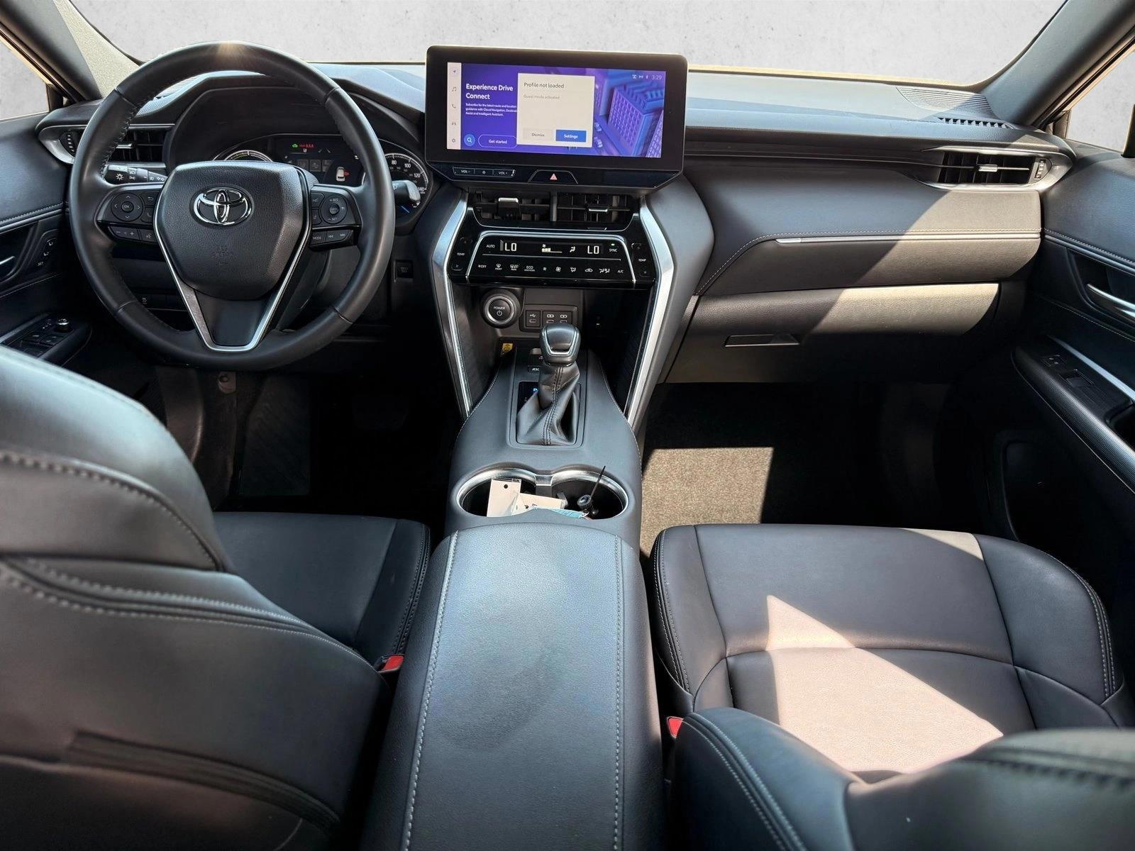 Thumbnail: 2023 Toyota Venza - 3