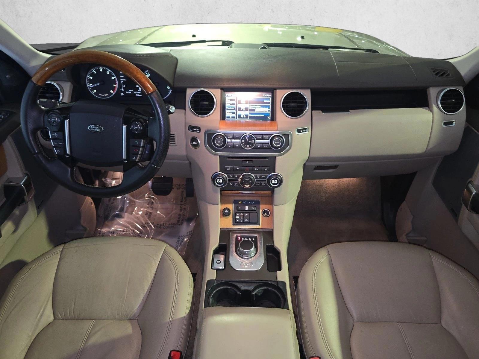 Thumbnail: 2015 Land Rover LR4 - 3