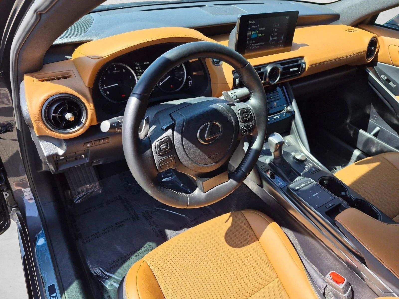 Thumbnail: 2025 Lexus IS - 3