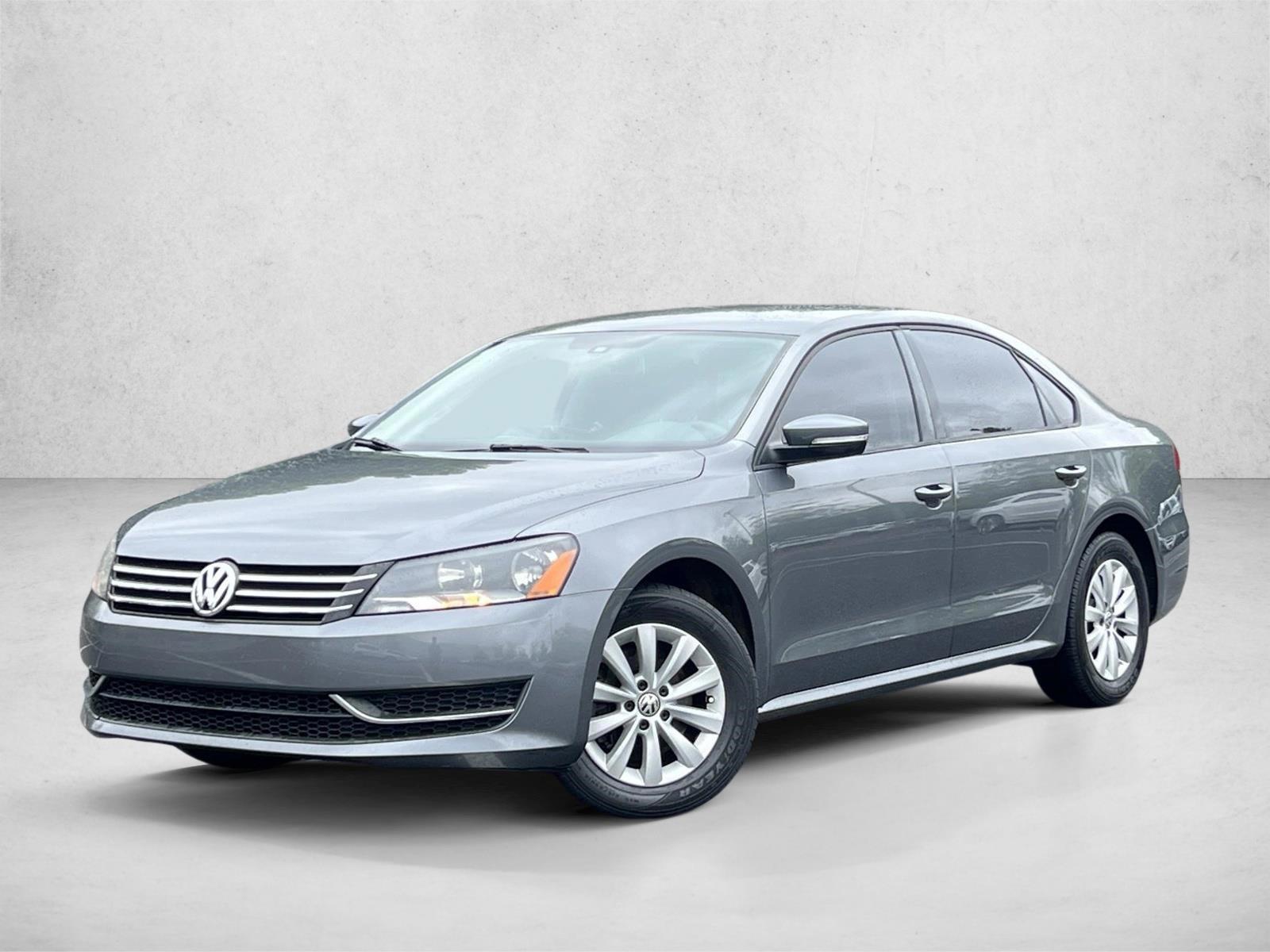 Thumbnail: 2013 Volkswagen Passat - 1