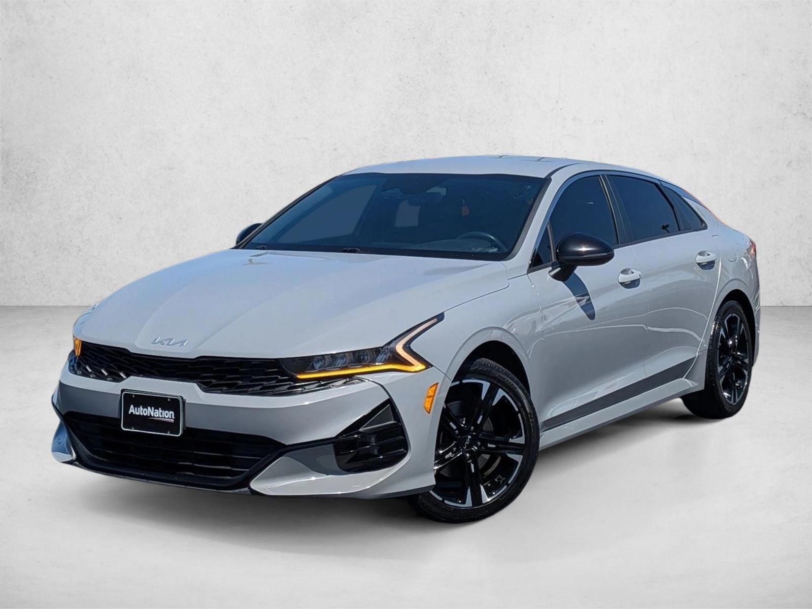 Thumbnail: 2022 Kia K5 - 1