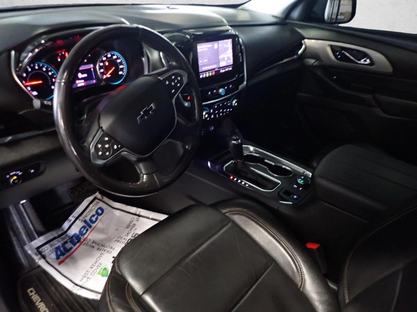 Thumbnail: 2020 Chevrolet Traverse - 3