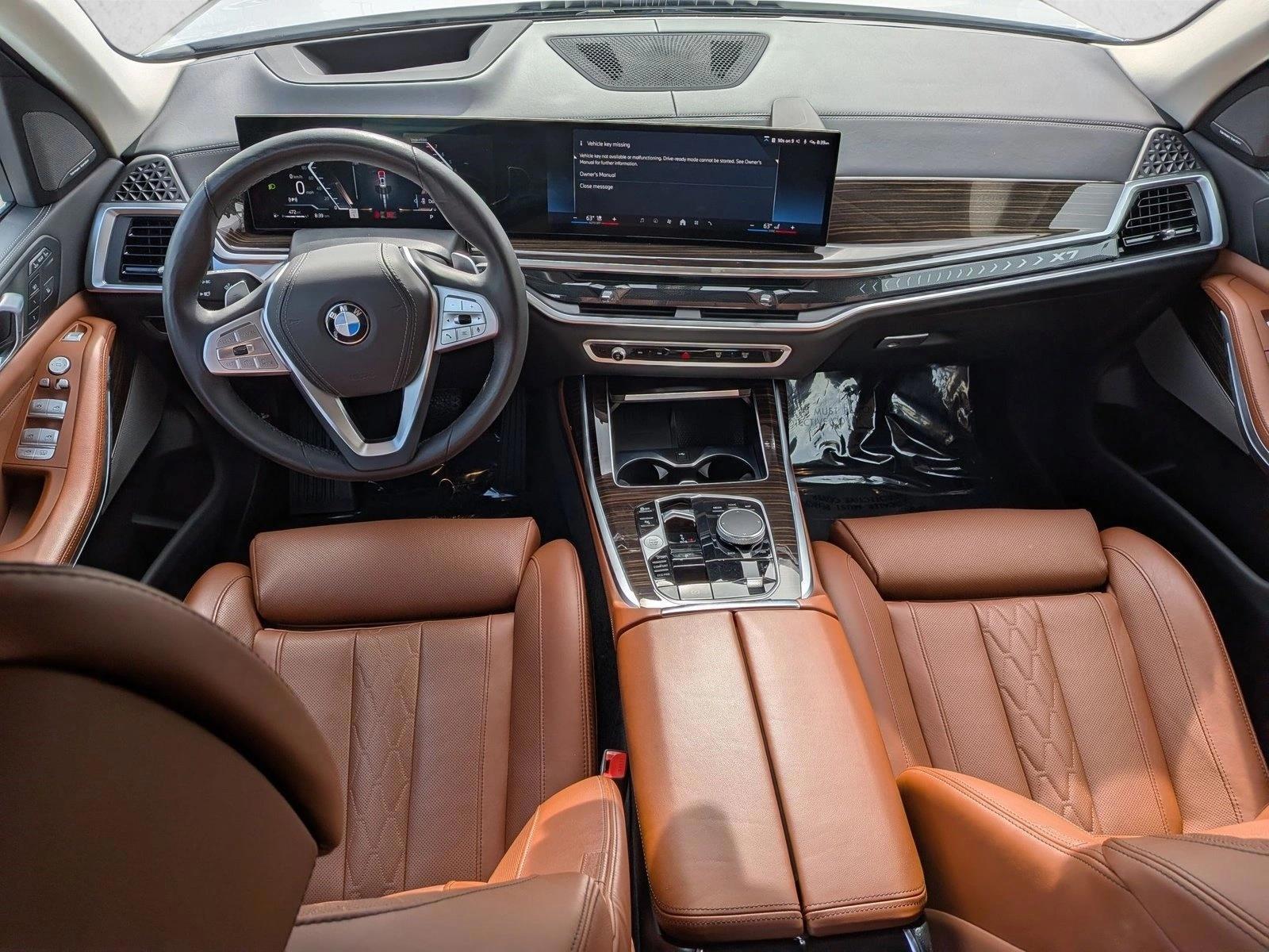 Thumbnail: 2025 BMW X7 - 4
