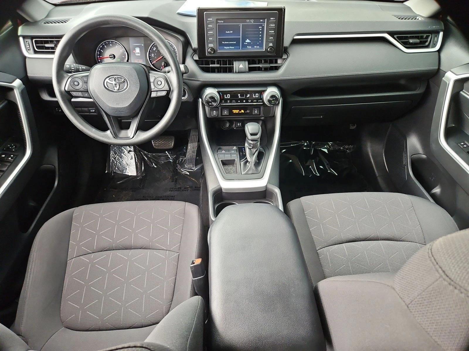 Thumbnail: 2019 Toyota RAV4 - 4