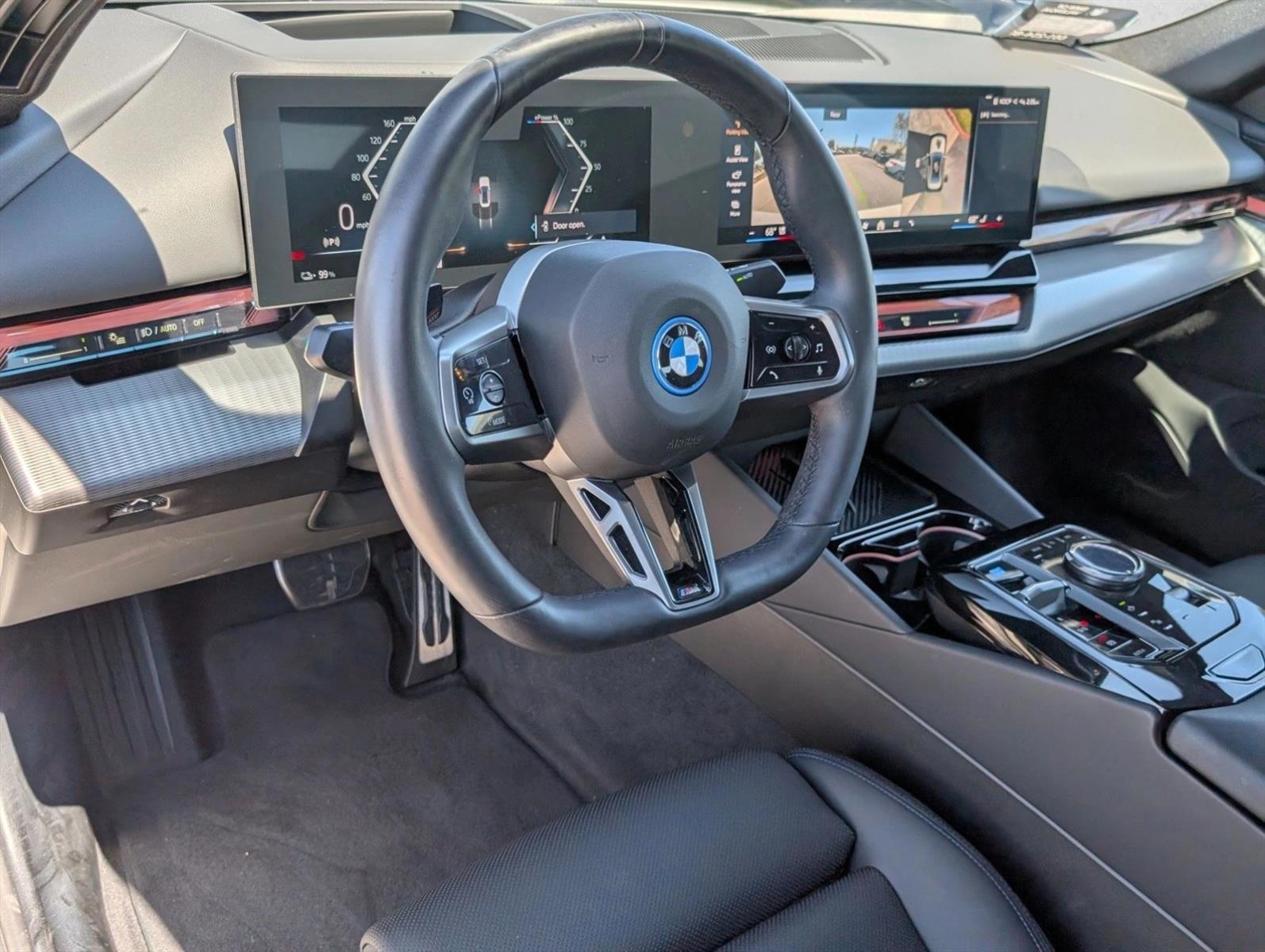 Thumbnail: 2026 BMW i5 - 3