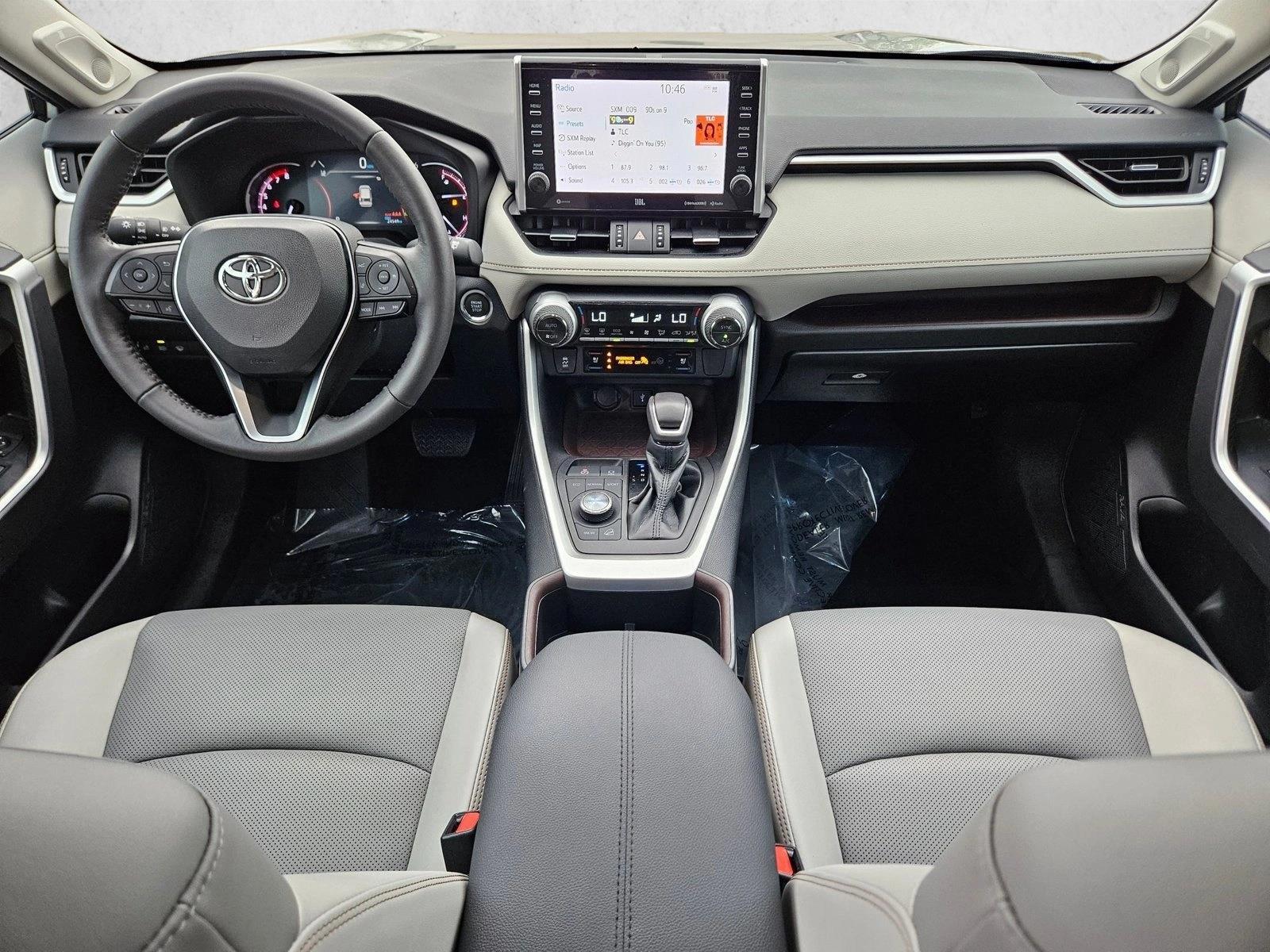 Thumbnail: 2022 Toyota RAV4 - 3
