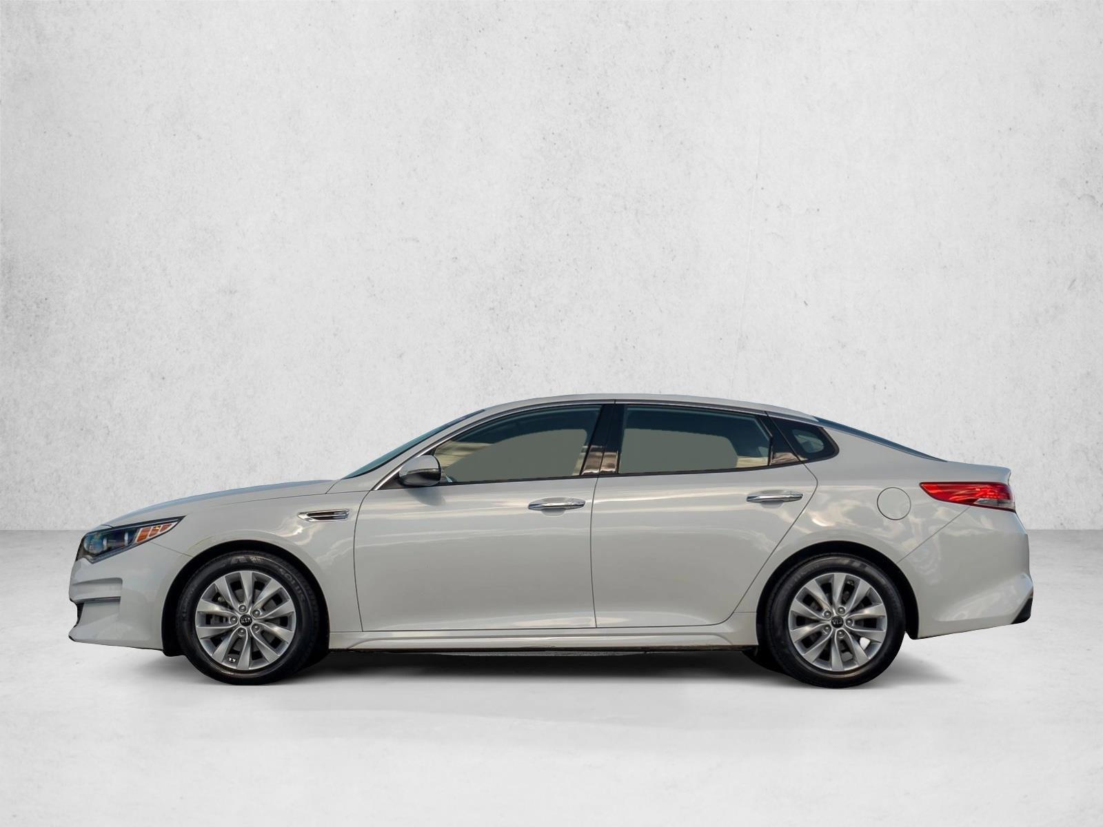 Thumbnail: 2017 Kia Optima - 2