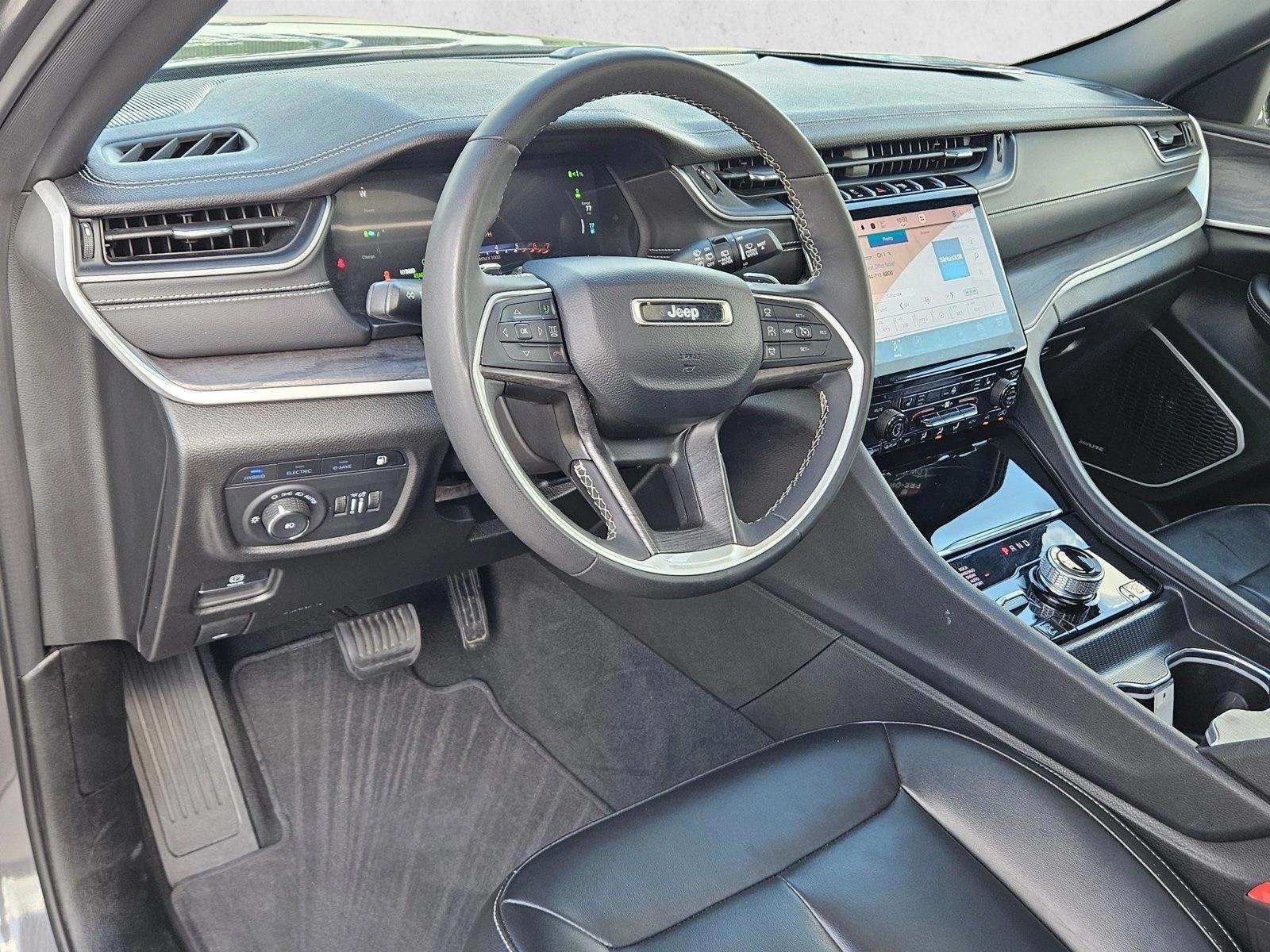Thumbnail: 2024 Jeep Grand Cherokee - 3