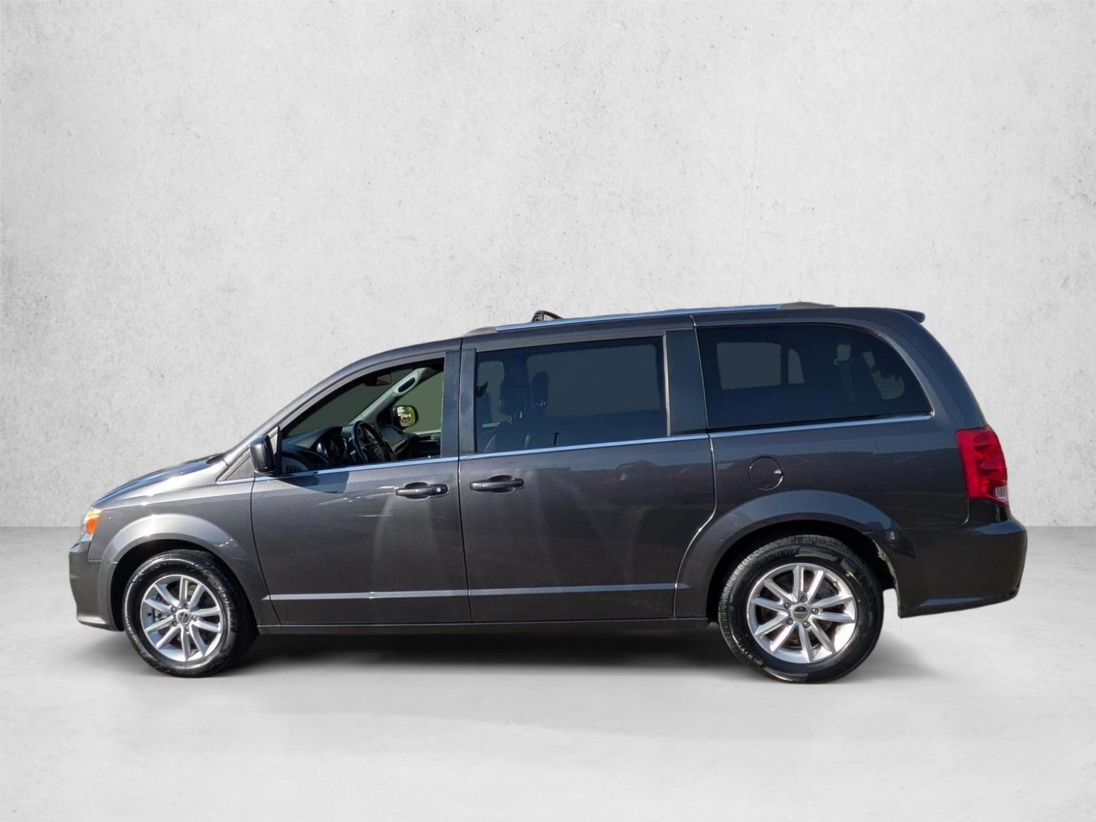 Thumbnail: 2018 Dodge Grand Caravan - 2