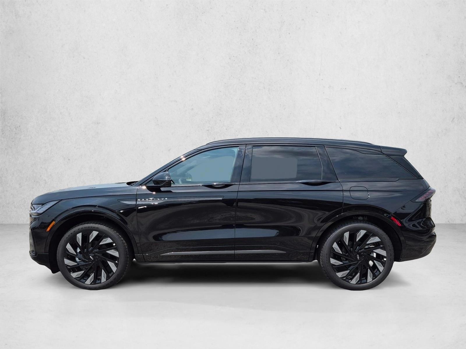 Thumbnail: 2026 Lincoln Nautilus - 2