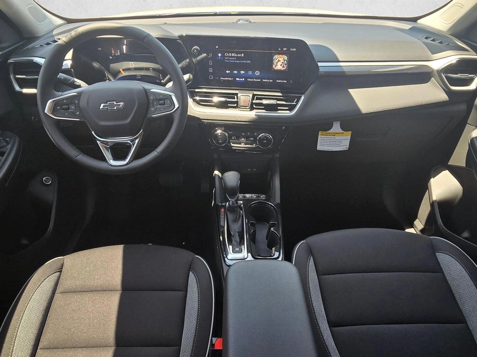 Thumbnail: 2026 Chevrolet TrailBlazer - 3