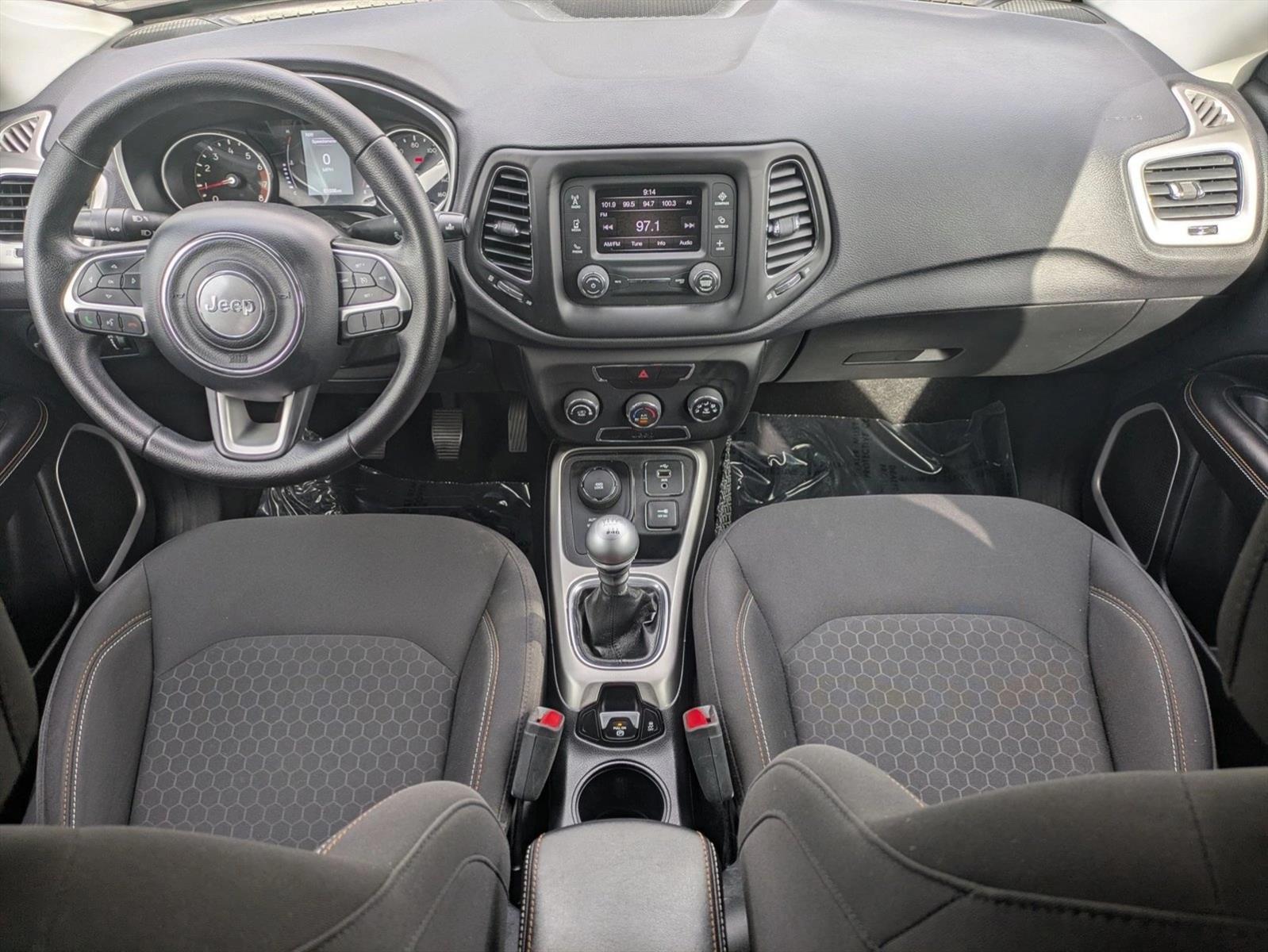 Thumbnail: 2017 Jeep Compass - 4