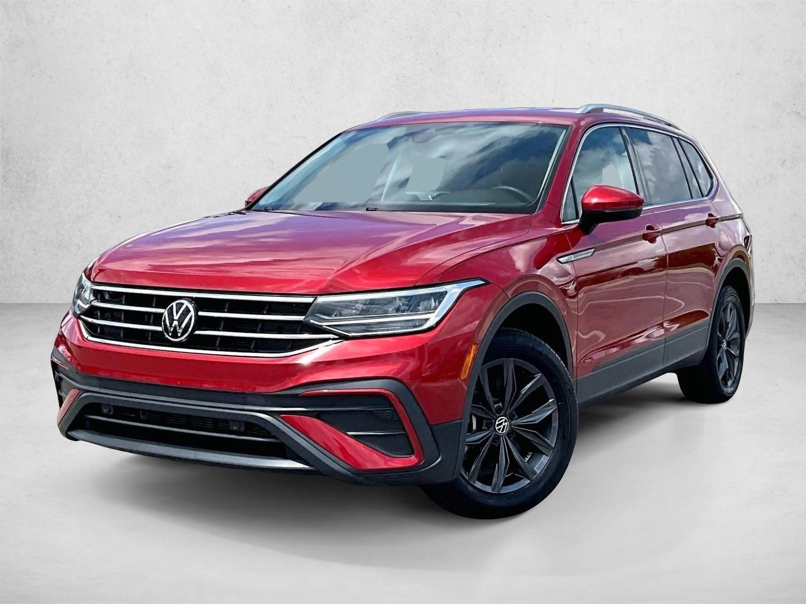 Thumbnail: 2023 Volkswagen Tiguan - 1