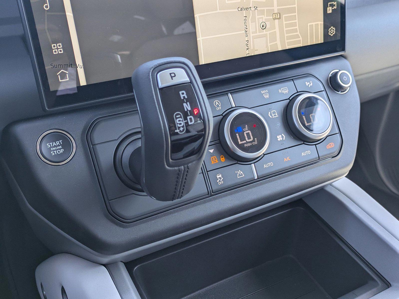 2026 Land Rover Defender X - Photo 11