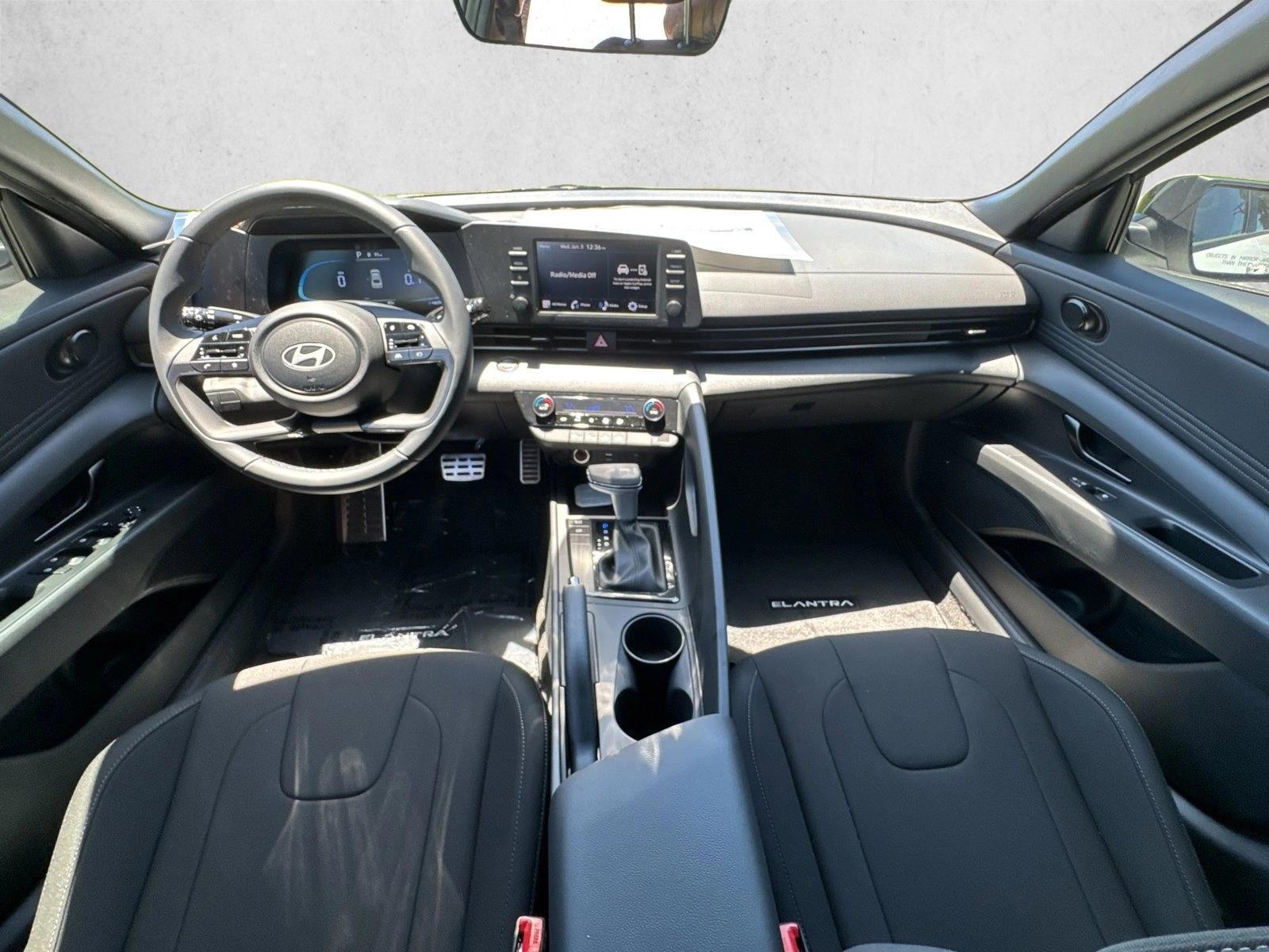 Thumbnail: 2026 Hyundai Elantra - 3
