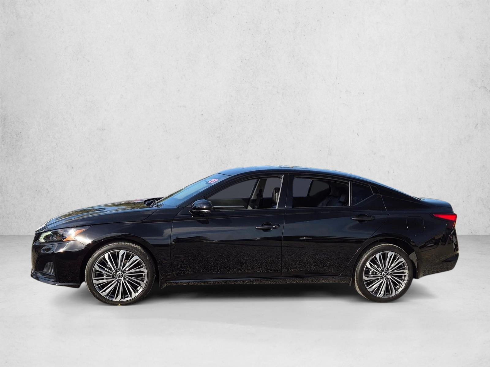 Thumbnail: 2023 Nissan Altima - 2