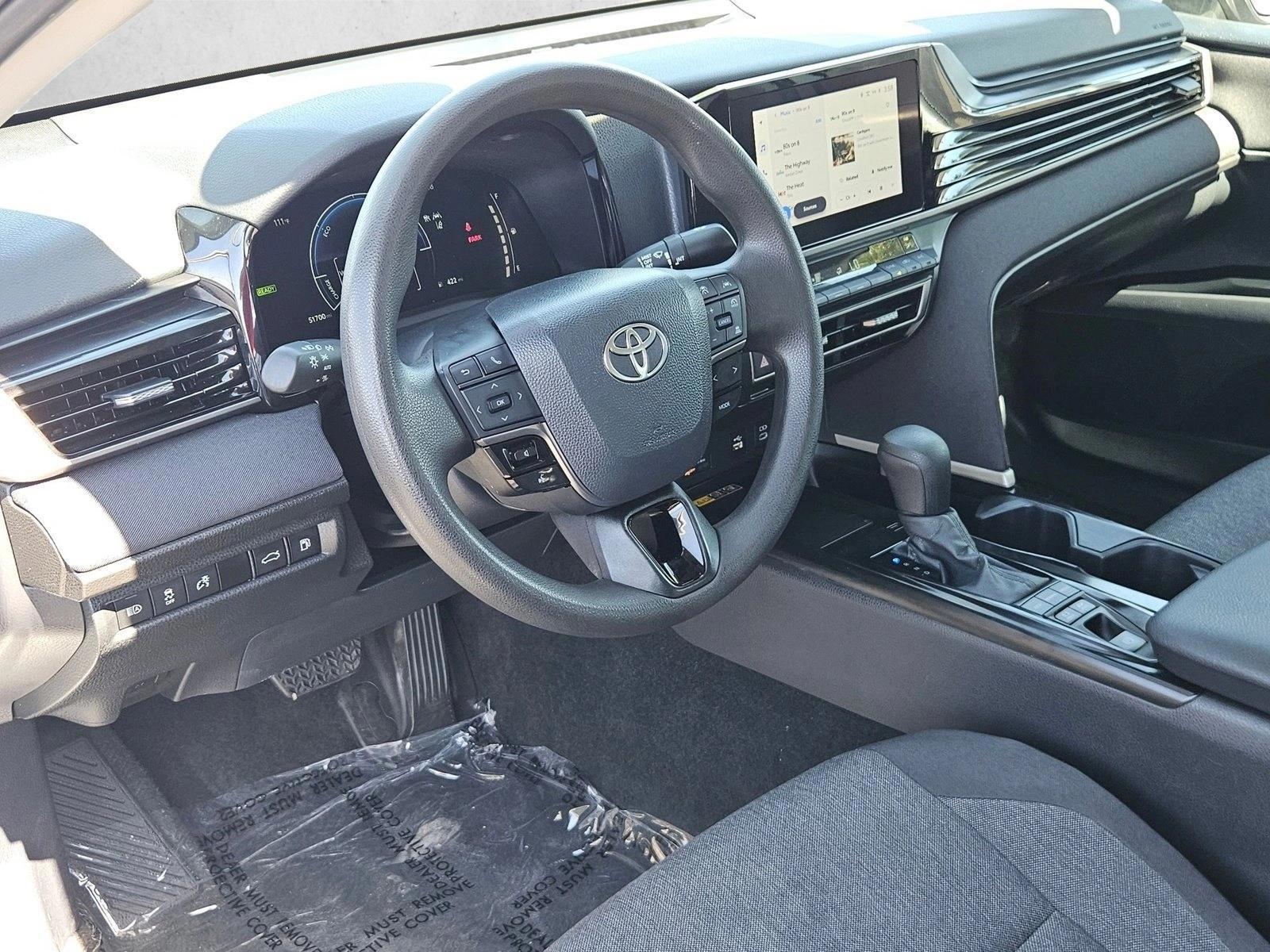 Thumbnail: 2025 Toyota Camry - 3