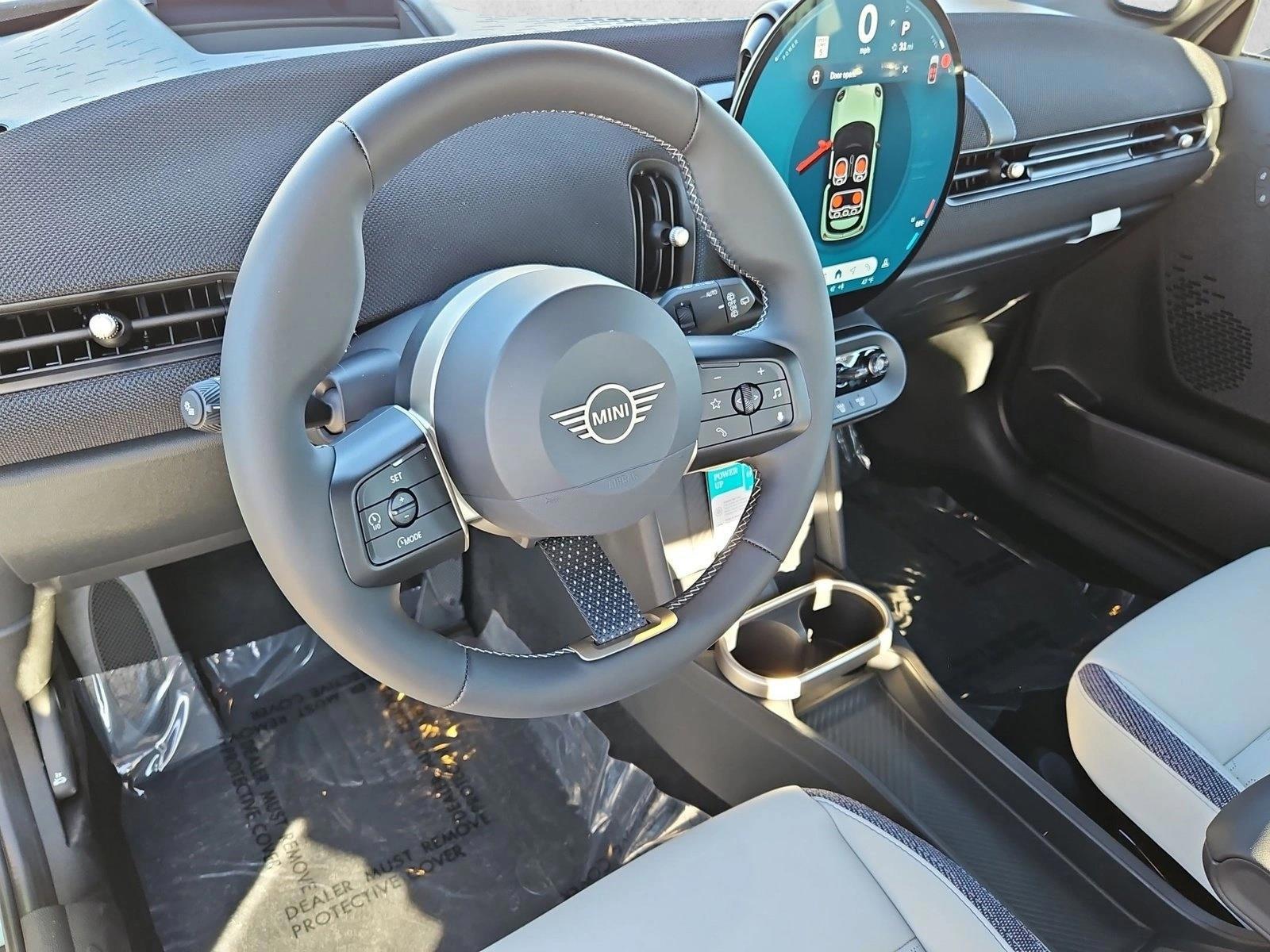 Thumbnail: 2026 MINI Cooper Hardtop - 3