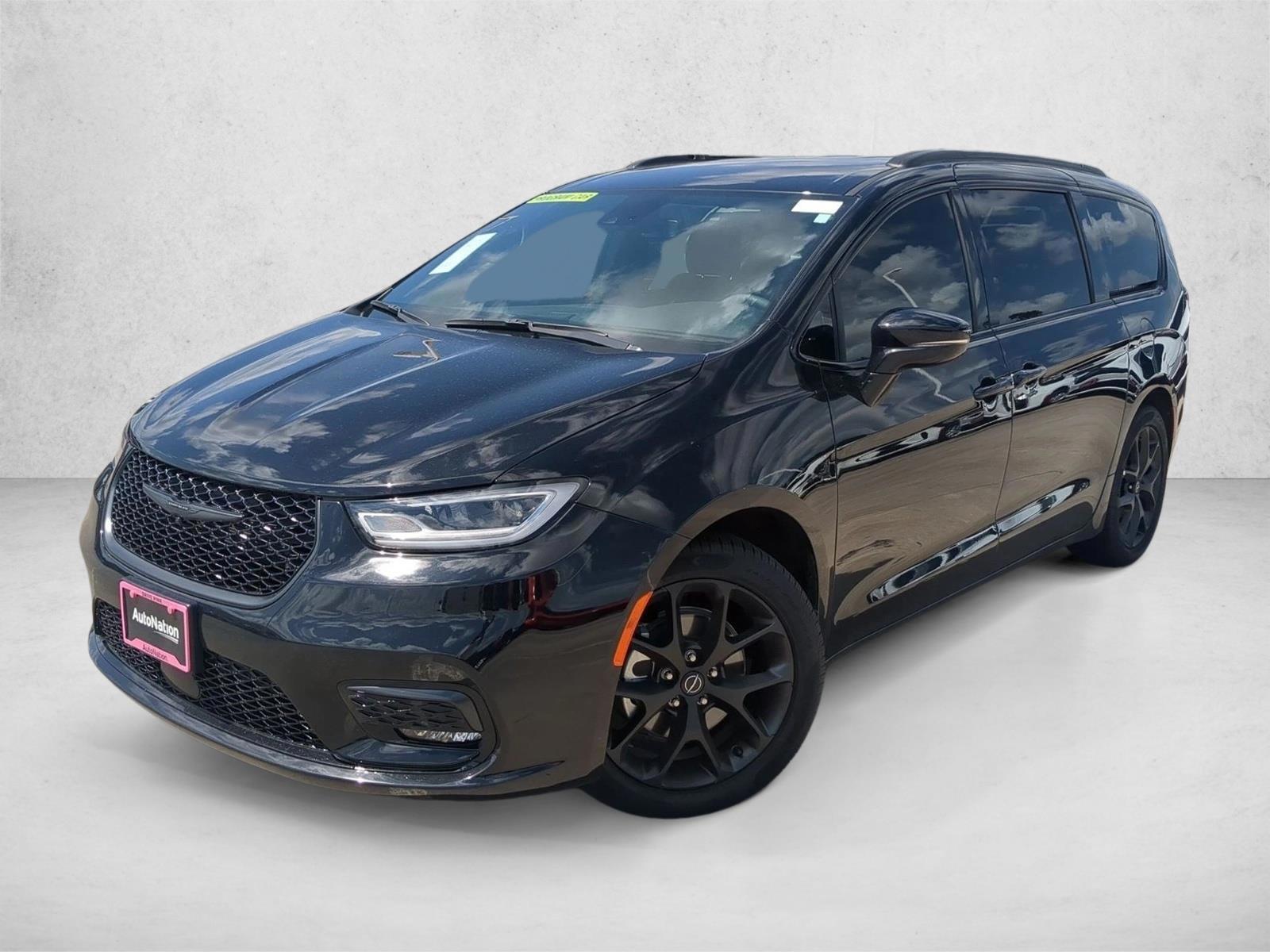 Thumbnail: 2026 Chrysler Pacifica - 1